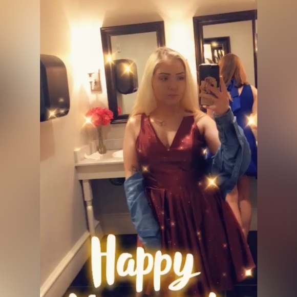 Beautiful dress :) had for a few years and hardly worn ♥️ - Picture 3 of 4